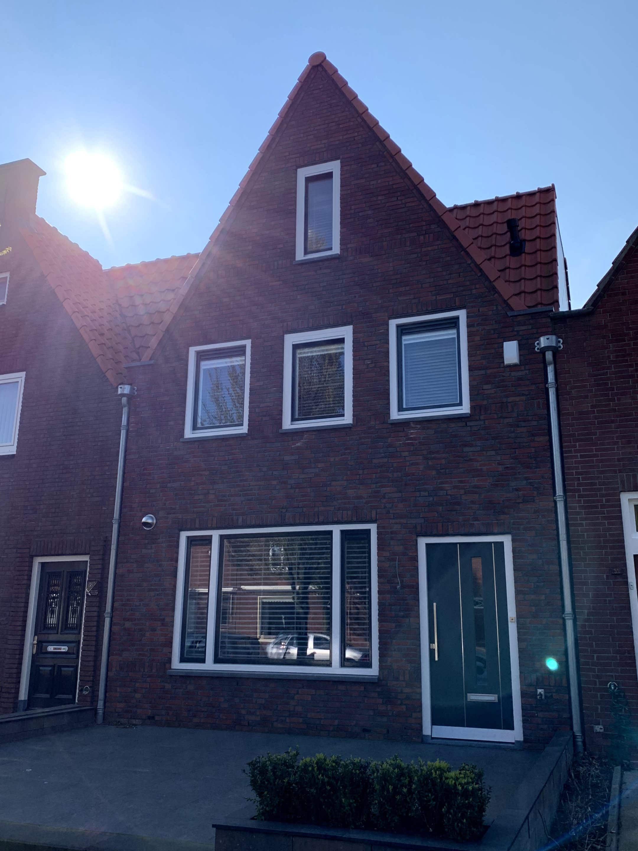 Complete woningverbouwing aan de Julianaweg in Volendam